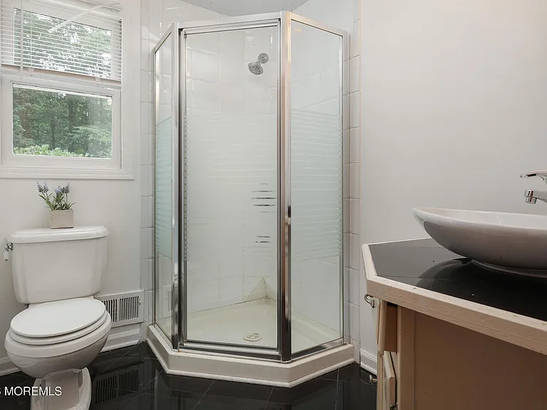 18 Seven Oaks Dr — Photo 20