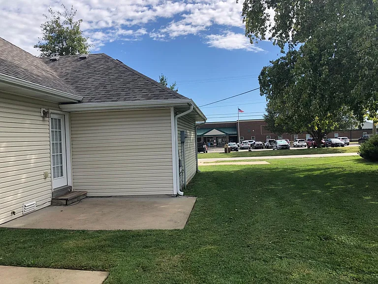 715 N Main Ave — Photo 11
