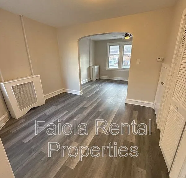 905 Keener Ave — Photo 4