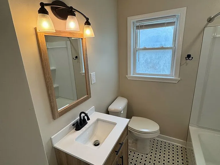2711 Brownsboro Rd — Photo 8