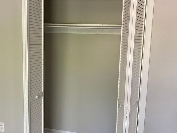 4th image of 6708 James Lee St APT 128