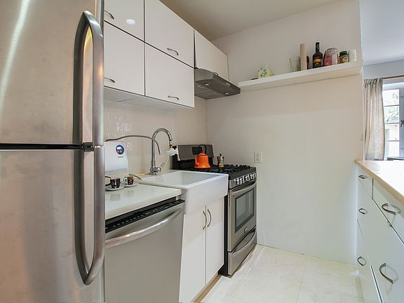 4th image of 840 Michigan Ave APT 7