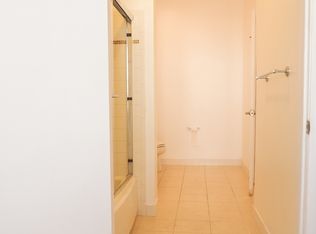 26 Avenue At Port, West New York, NJ 07093