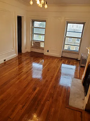 Rented by RBM Brokerage | media 23