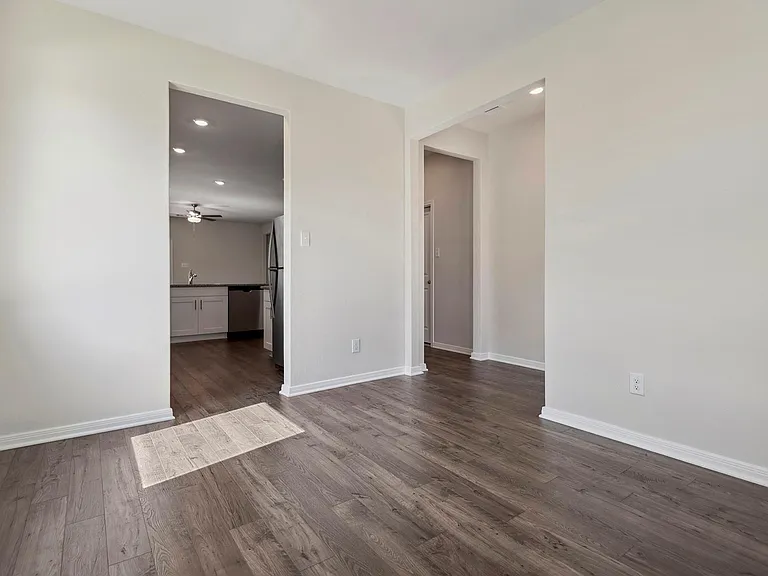 15415 Maple Terrace Dr — Photo 5
