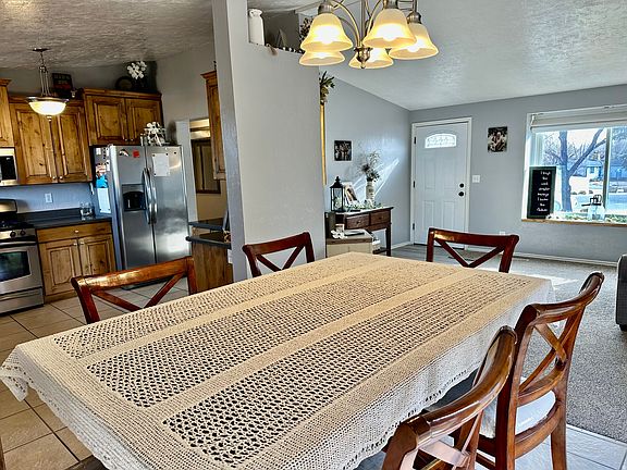 5th image of 2520 S 660 W