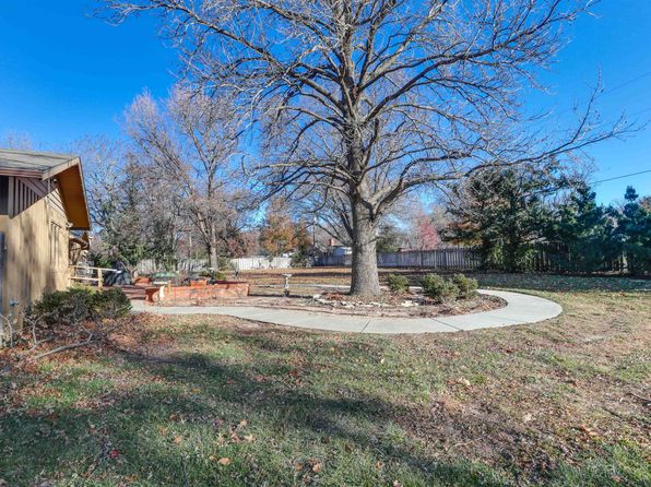 1508 Terrace Dr, Newton, KS 67114