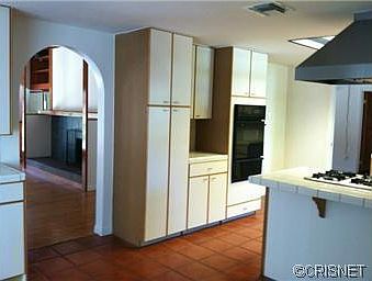 5th image of 23308 Berdon St