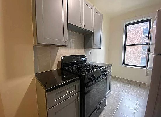 1st image of 144-44 Sanford Ave #4K
