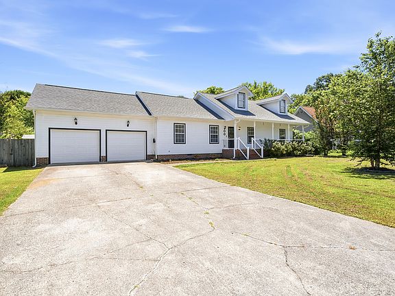 2nd image of 72 Sarah Lynn Ln