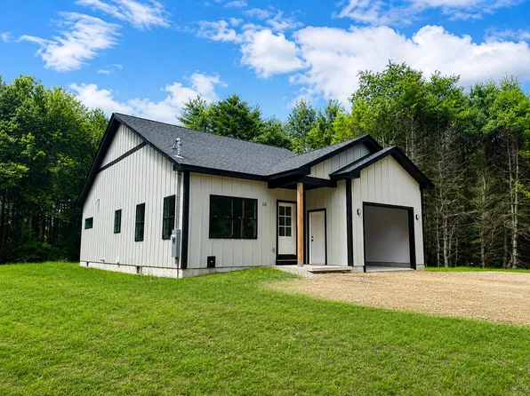 18 Linda Lane, Hollis, ME 04042
