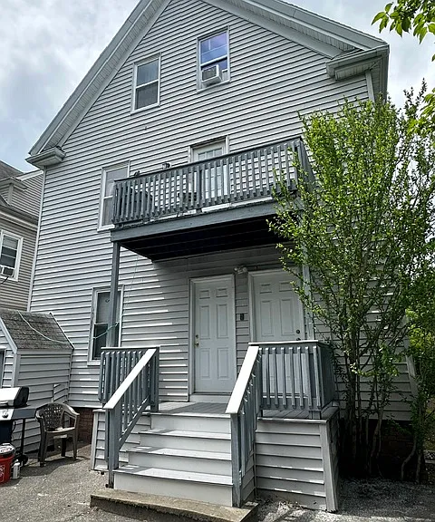 23 Curtis St #2 — Photo 2