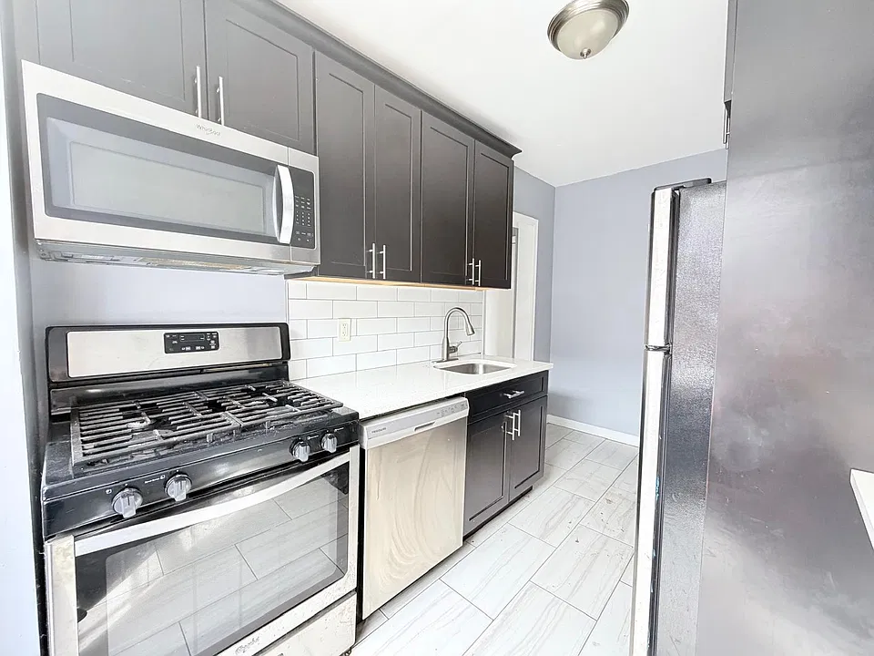 42 W 29th St #44E