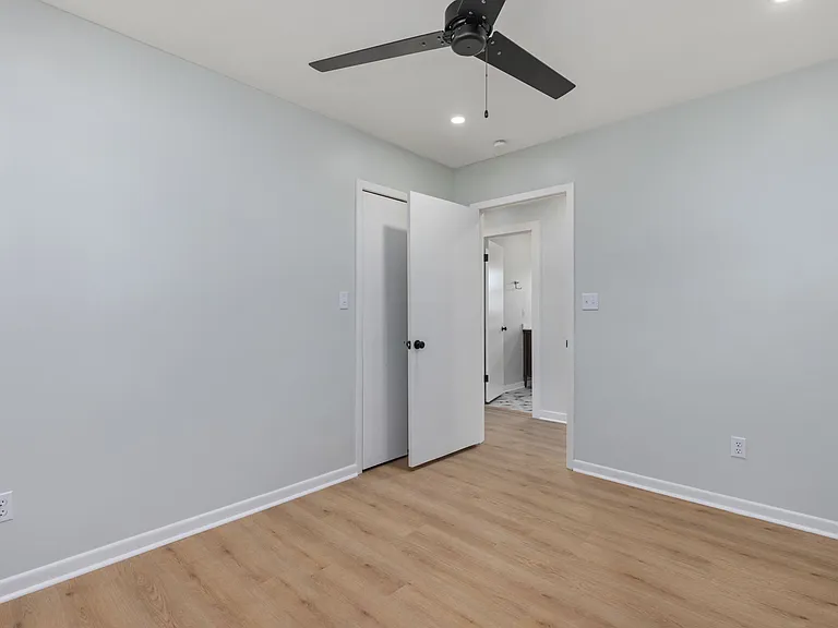 417 Edison Ave — Photo 8