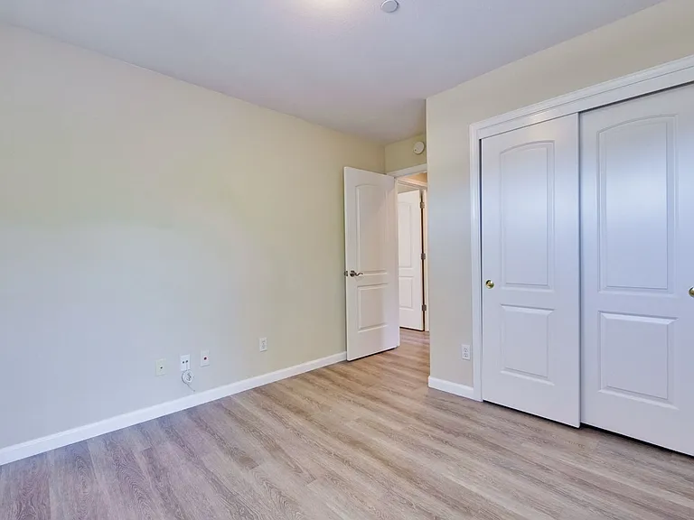 352 Beemer Ave — Photo 33