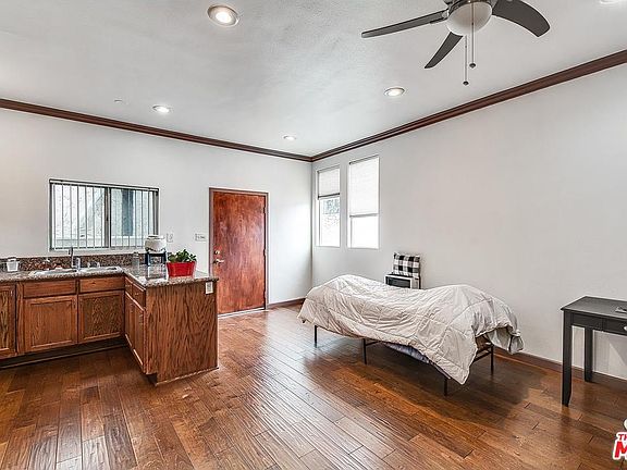 2nd image of 1824 20th St APT A
