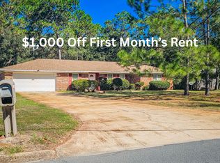 81 Country Club Rd, Shalimar, FL 32579