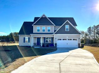 207 Arbor Ct, Richlands, NC 28574