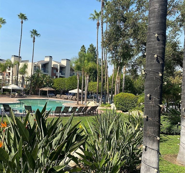 1st image of 5525 Canoga Ave APT 126