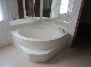 6 N Madrid Dr, Conway, AR 72032