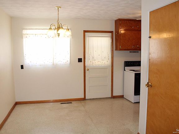 4th image of 436 Yale Ave