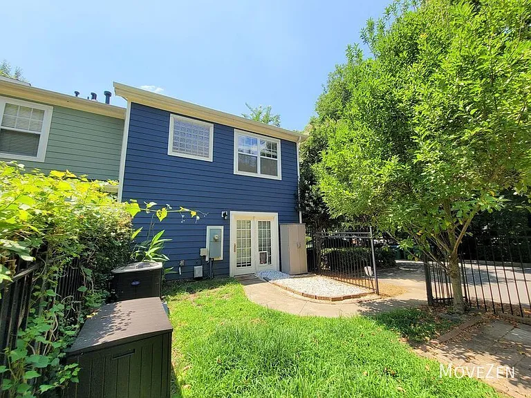 1628 Lela Ave — Photo 2