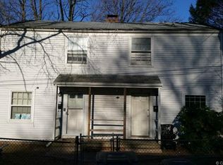14 Hilltop Rd, New Haven, CT 06515
