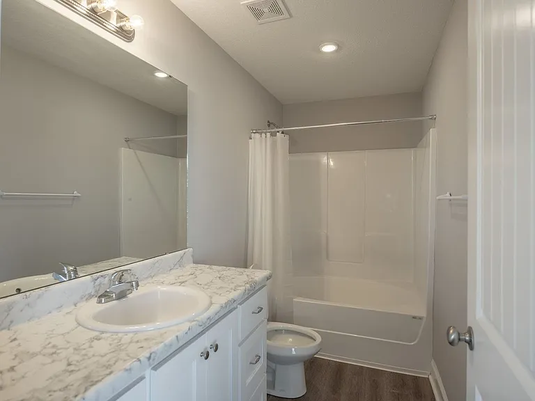 7020 White Pine Ave — Photo 9