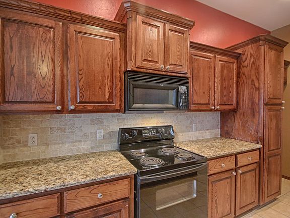 5th image of 16109 Stepping Stone Ln