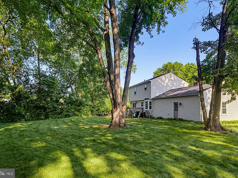 18904 Blue Heron Ln — Photo 47