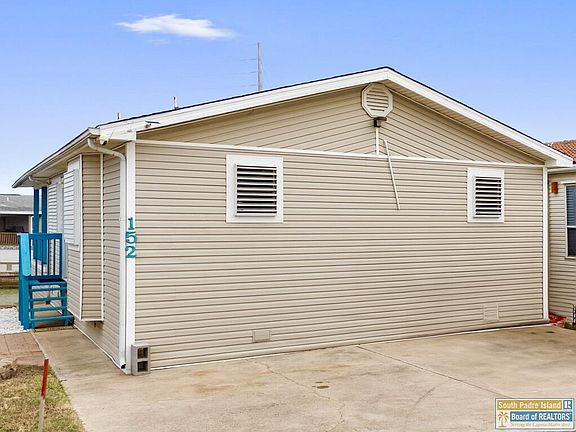 2nd image of 152 E Bonnet Cir