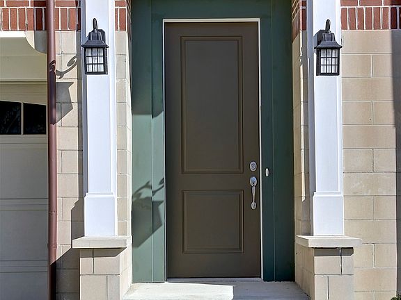 4th image of 51 Ashbourne Dr