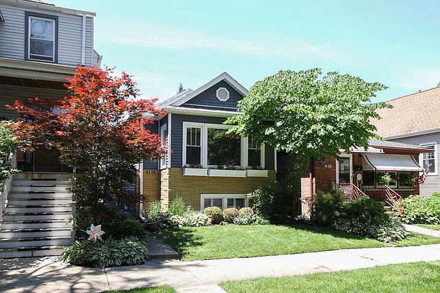 1st image of 4118 N Kilbourn Ave