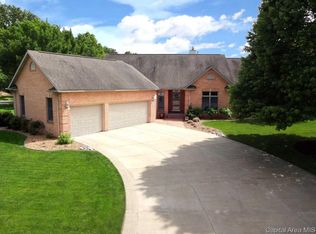 2320 Lake Crest Dr, Springfield, IL 62712