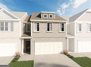 2538 Swan Lake Dr, Grayson, GA 30017