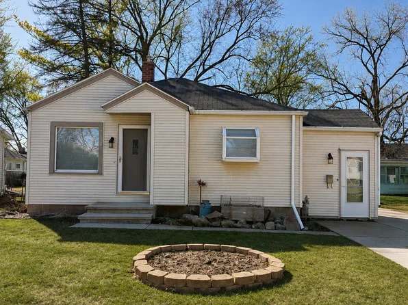 1319 Monroe St, Oshkosh, WI 54901