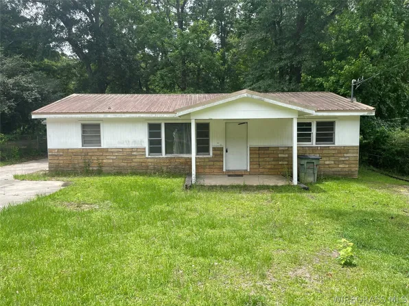 558 Willa St, Ozark, AL 36360