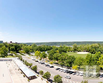 5th image of 3333 Henry Hudson Pkwy APT 9G