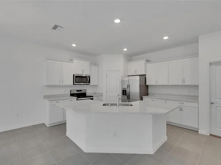 3329 Shady Sunrise Loop — Photo 27
