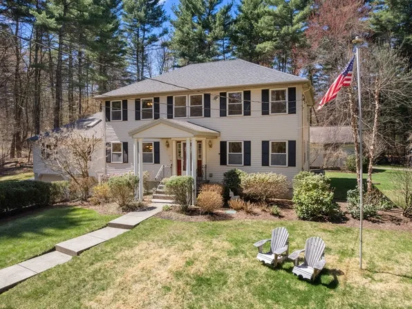 189 1/2 Seekonk St, Norfolk, MA 02056