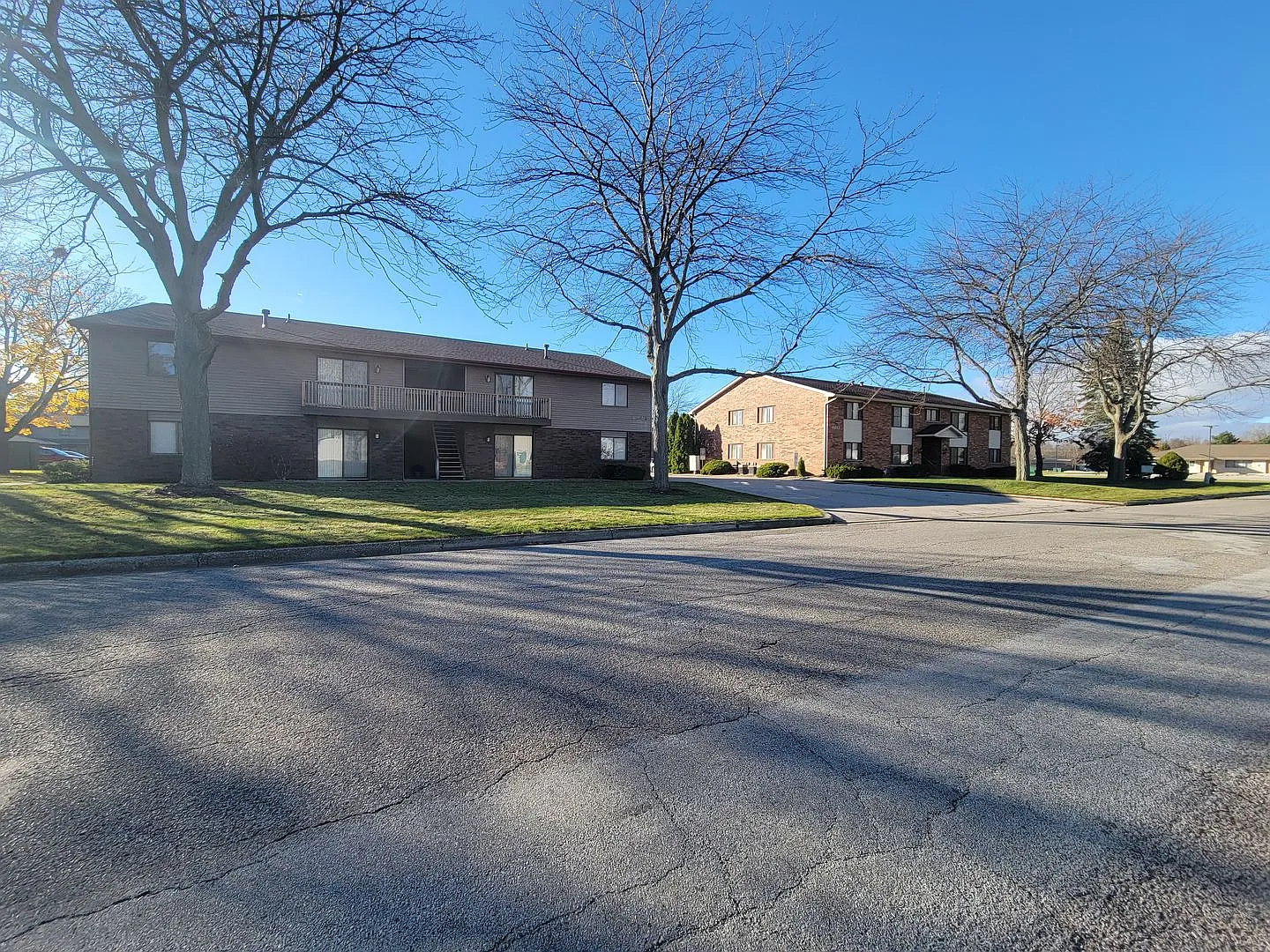 6215 Normandy Drive — Photo 1