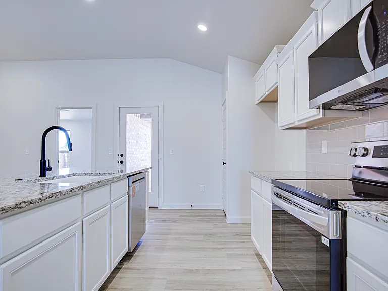 6601 Poppy Dr — Photo 8