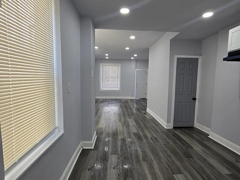 2863 N Stillman St — Photo 16