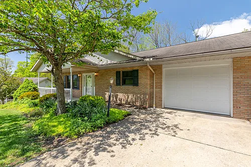 151-163 E Jones St Photo 1