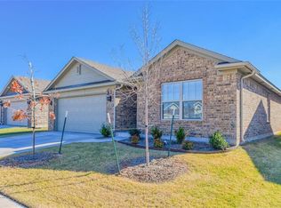 814 Mossy Rd, Norman, OK 73069