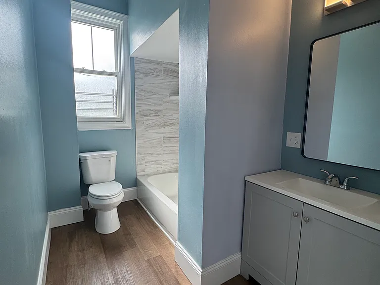 Bathroom with Tub