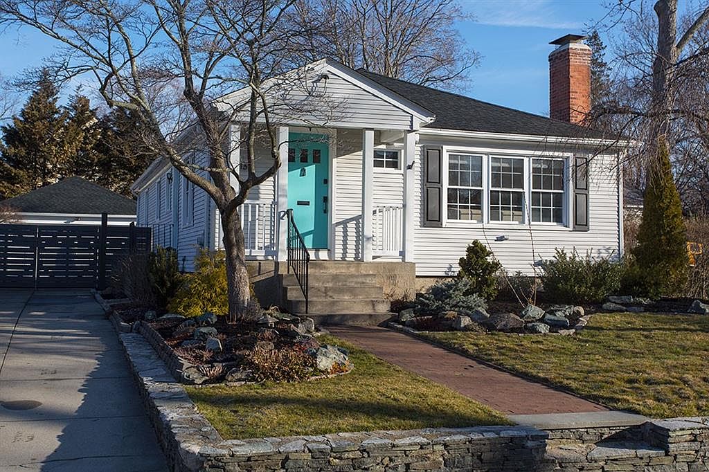 135 Albert Ave, Cranston, RI 02905 Zillow
