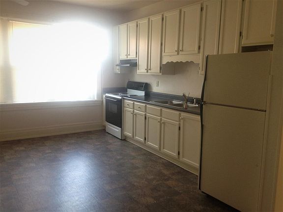 3rd image of 715 Clay St #B