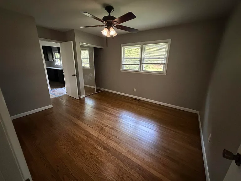 1618 Auburn Dr — Photo 6