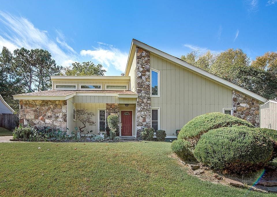 1st image of 8139 Shallow Glen Trl